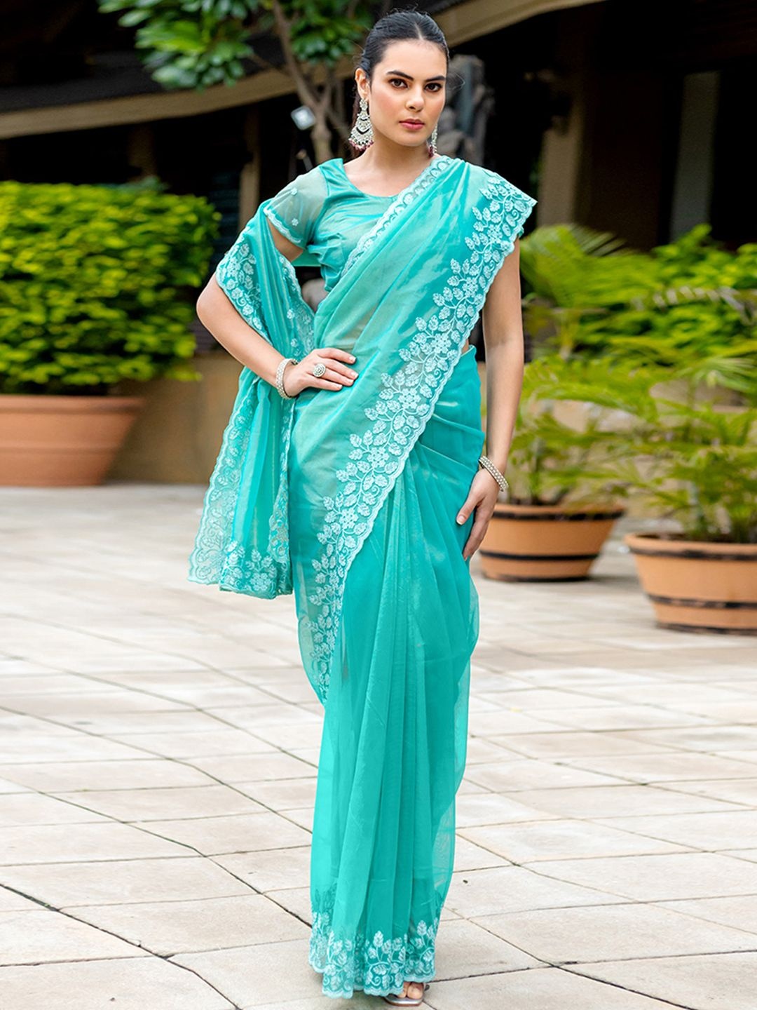 

Peachmode Floral Beads and Stones Net Saree, Turquoise blue
