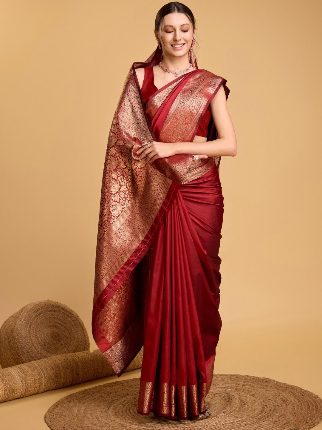 

NIWAA Woven Design Zari Pure Silk Banarasi Saree, Red