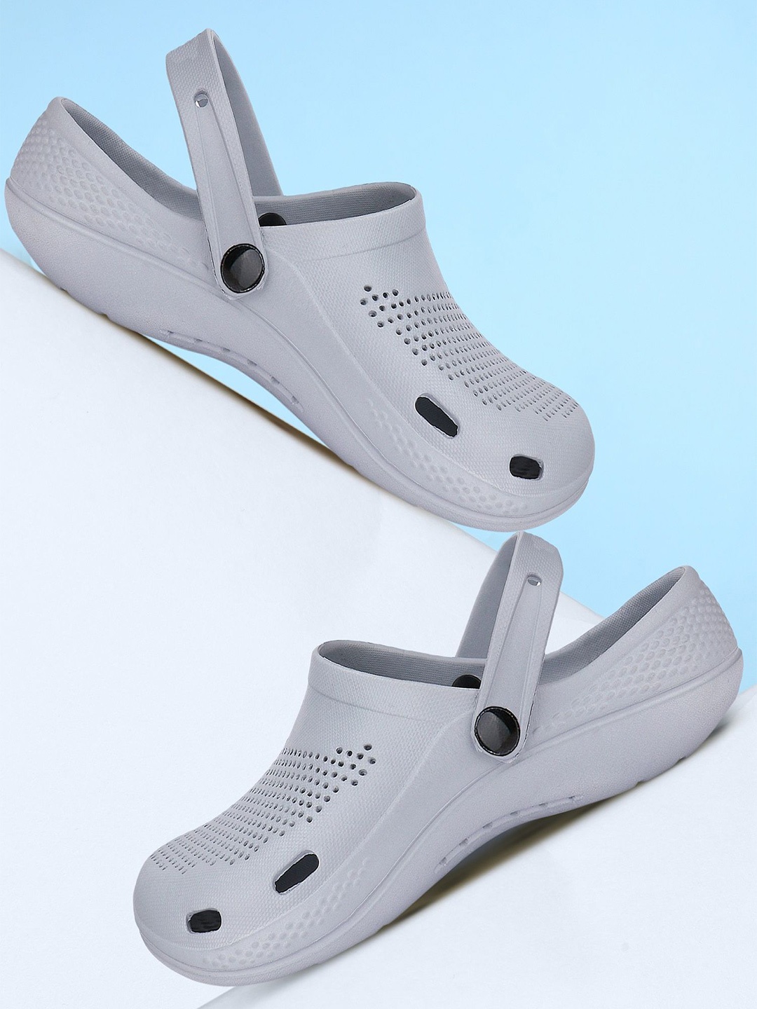 

BERSACHE Men Clogs, White
