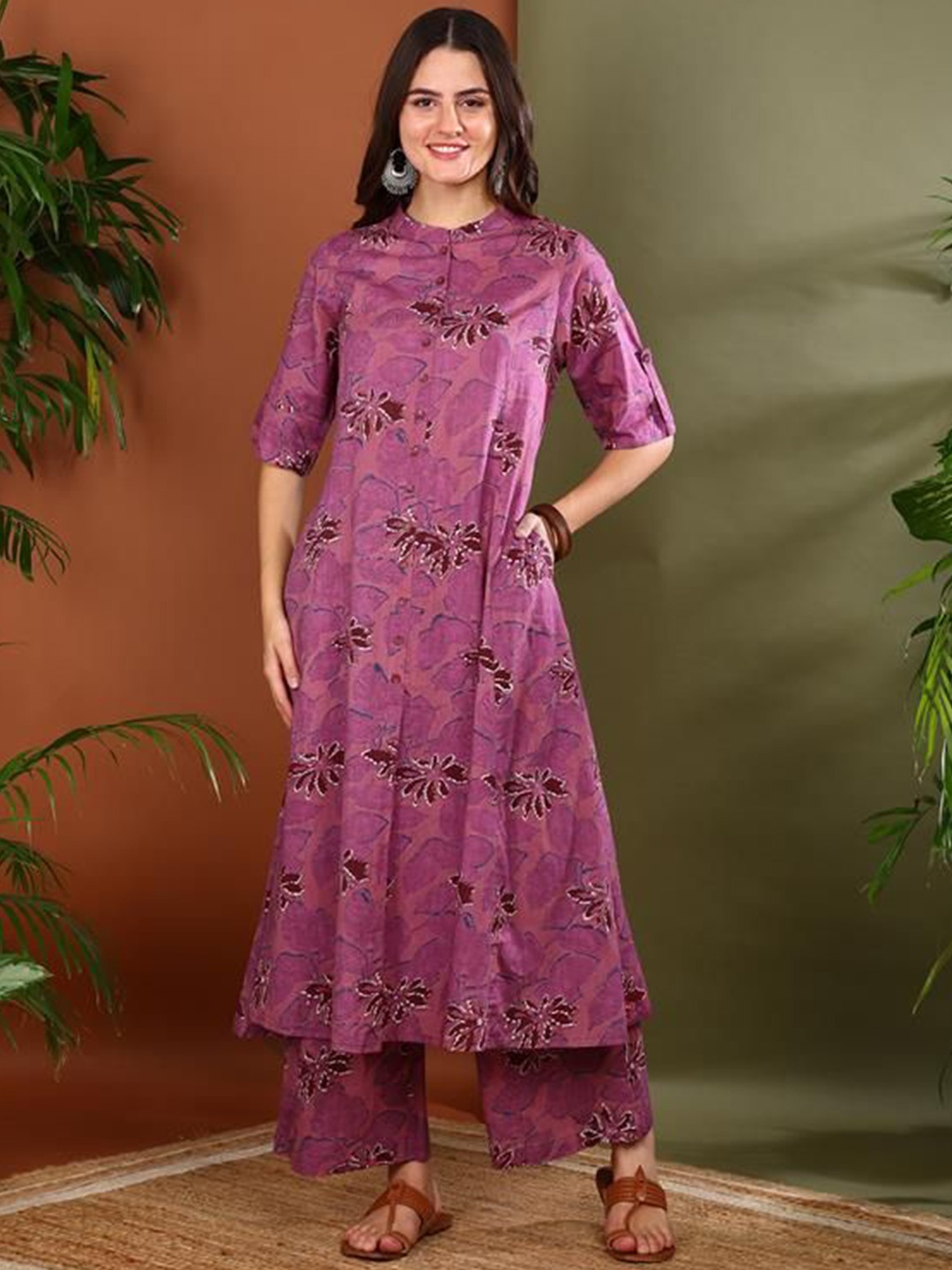 

YASH GALLERY Women Floral Printed Regular Pure Cotton Kurta with Trousers, Purple