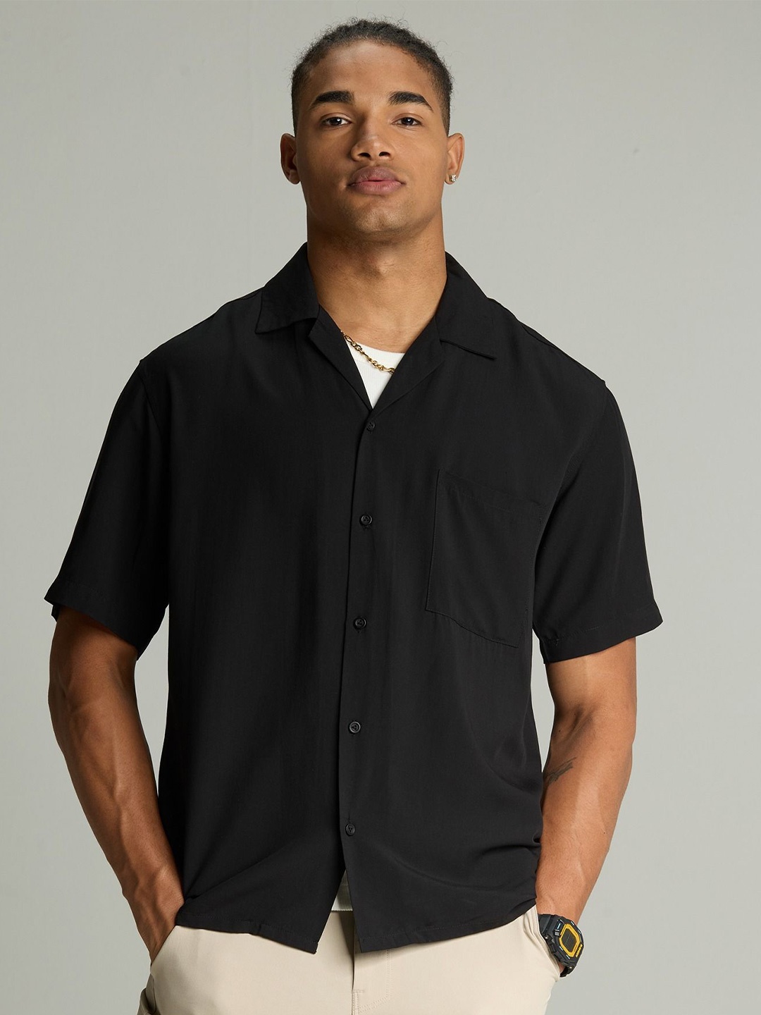 

Cava Black Resort Collar Shirt