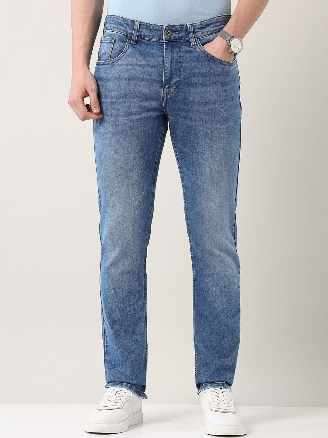 

AD By Arvind Men Slim Fit Low Distress Light Fade Jeans, Blue
