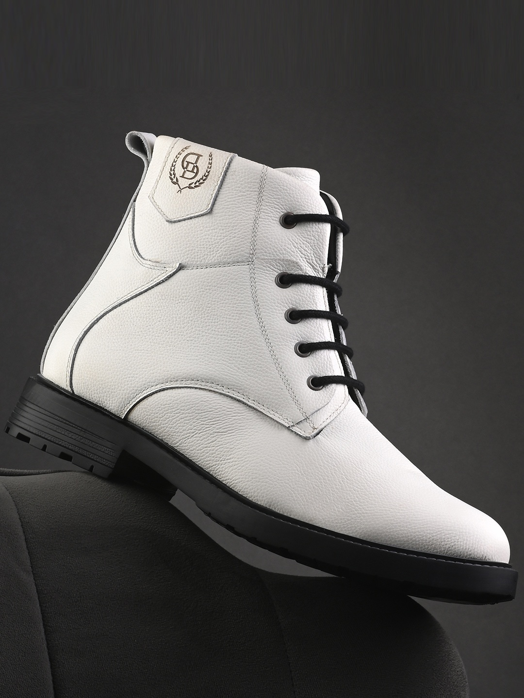 

DESIDERIO Men Leather Flatforms, White