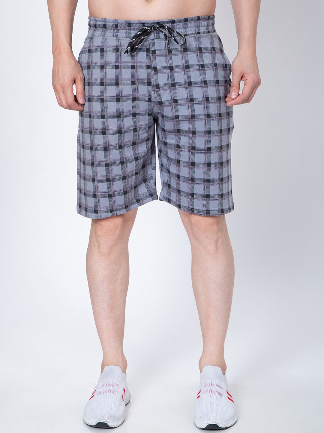 

Sparky Men Checked Outdoor with Technology Shorts, Grey