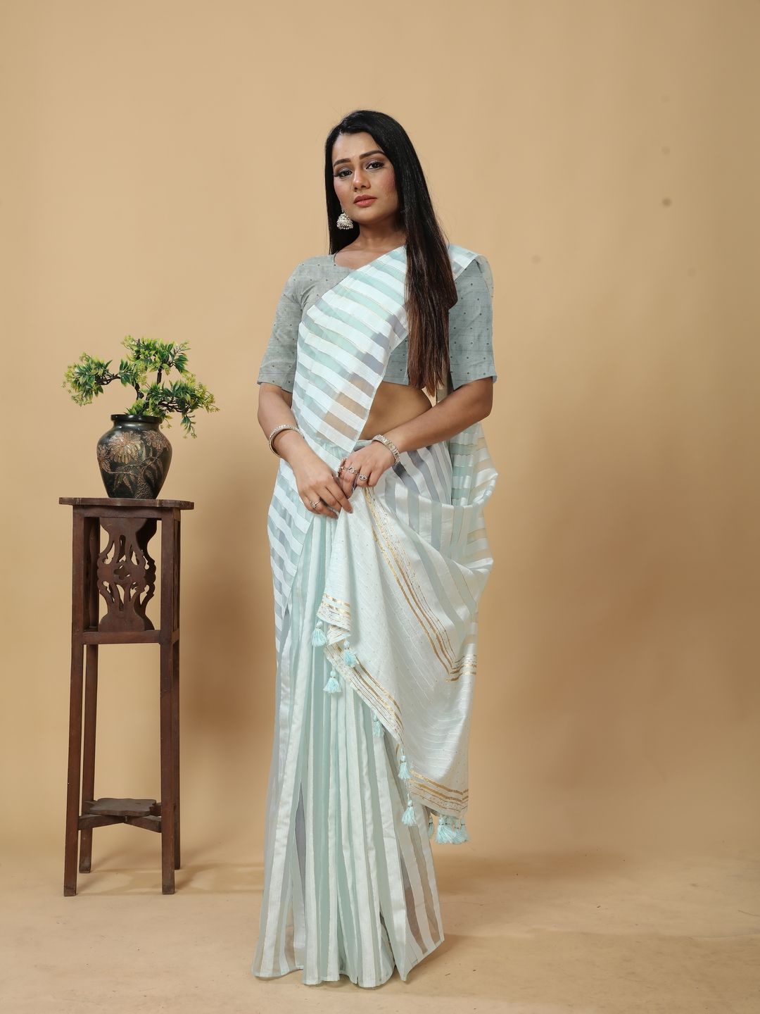 

Suha Striped Art Silk Saree, Blue