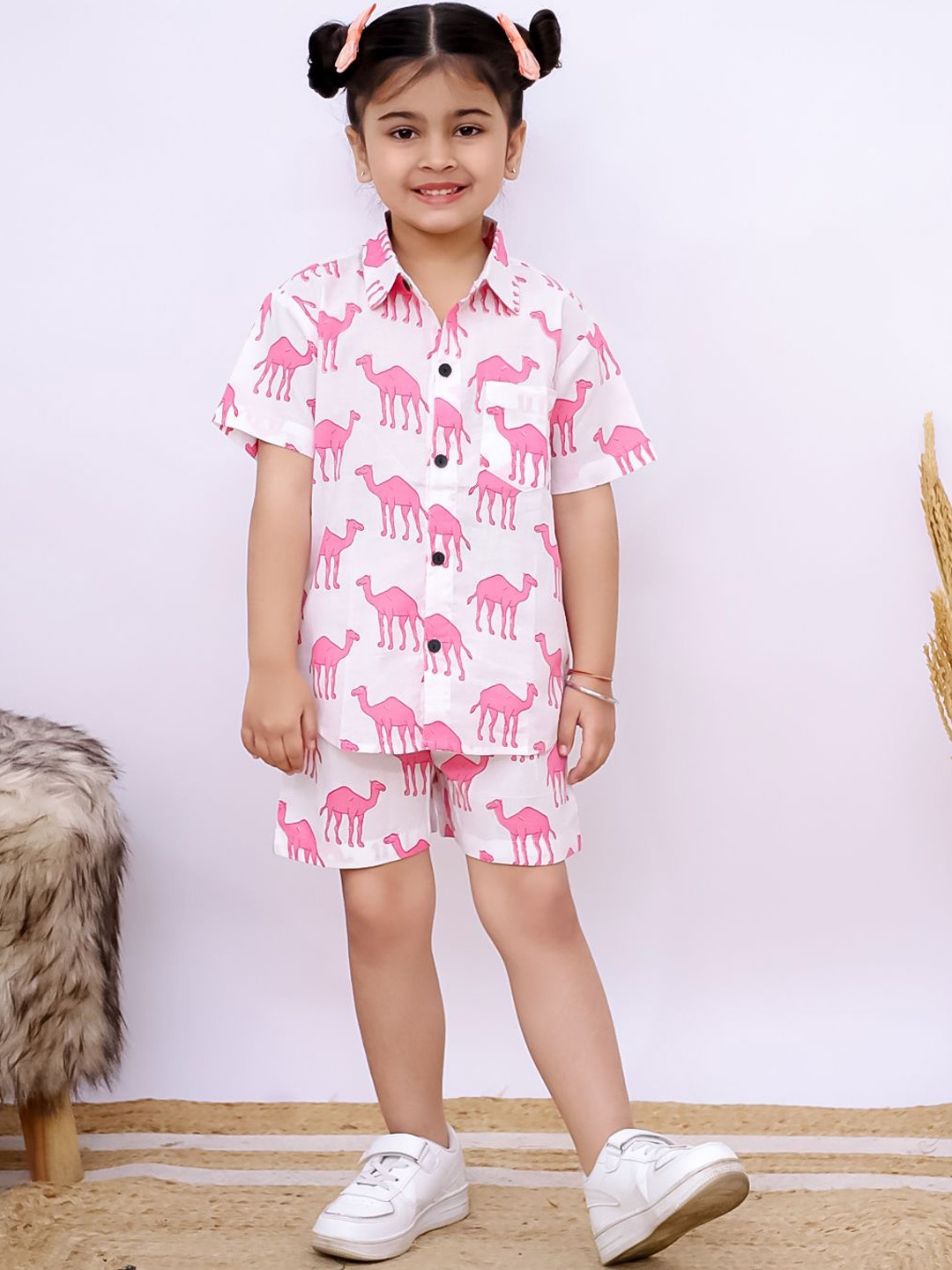 

UNBIND Girls Printed Cotton Shirt with Shorts Clothing Set, White