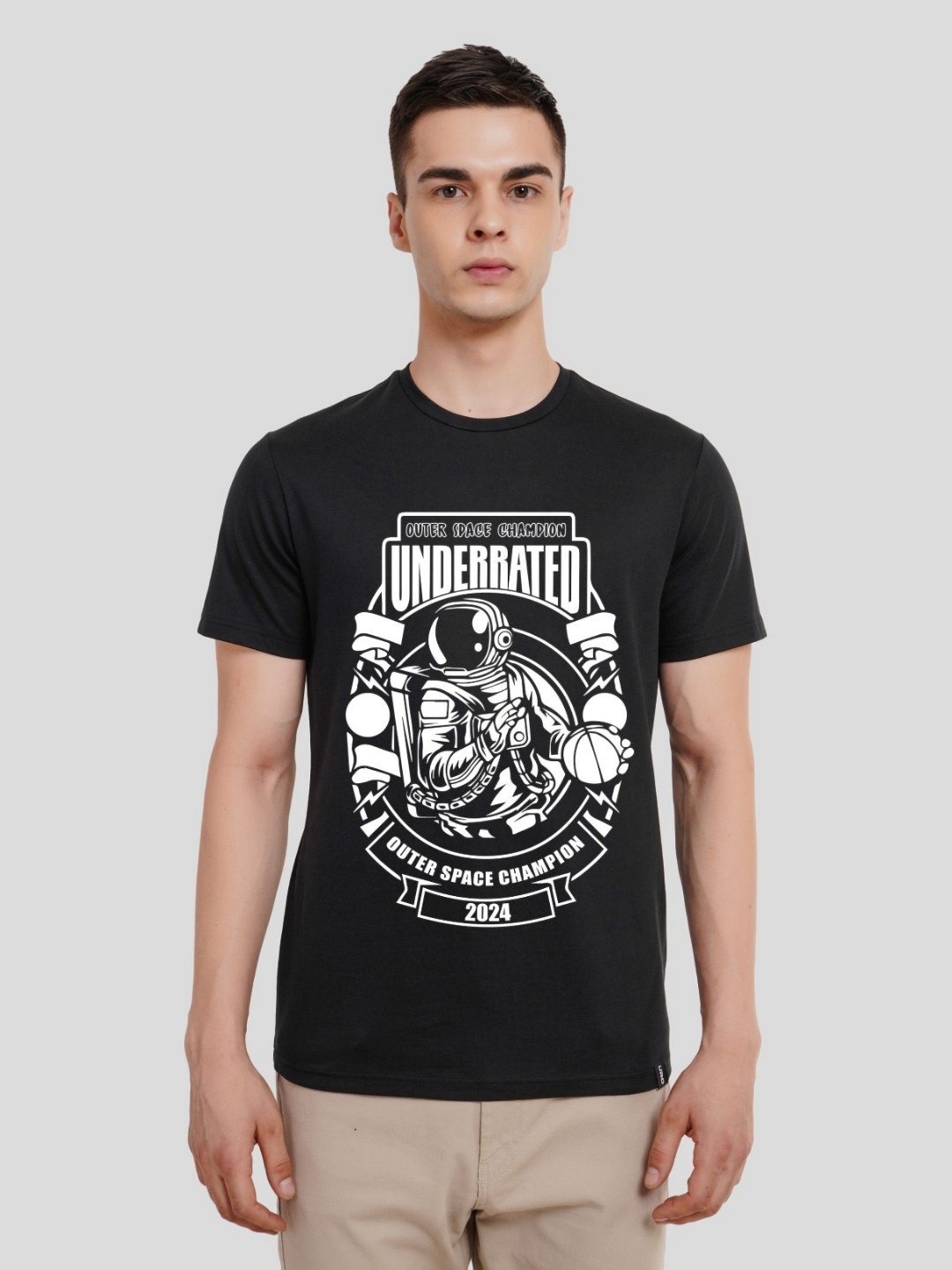 

Underrated Club Men Printed Bio Finish Applique T-shirt, Black