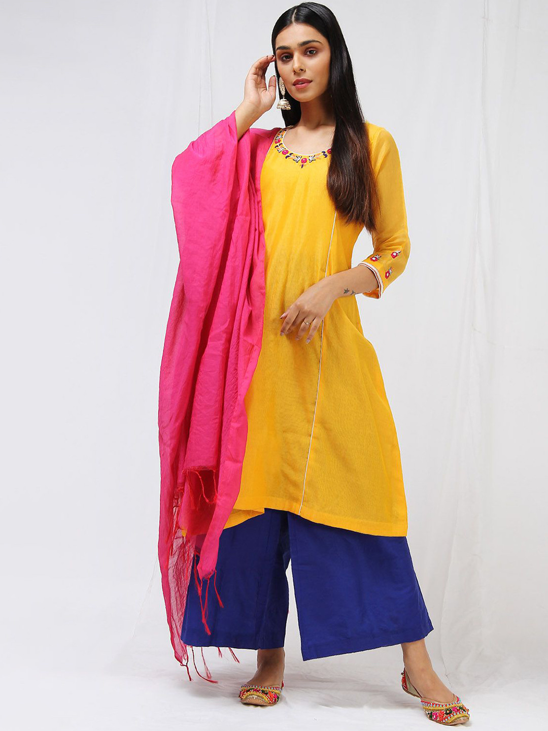 

KHUSHBOO AND PANKAJ Women Embroidered Regular Thread Work Kurta with Palazzos & With Dupatta, Yellow