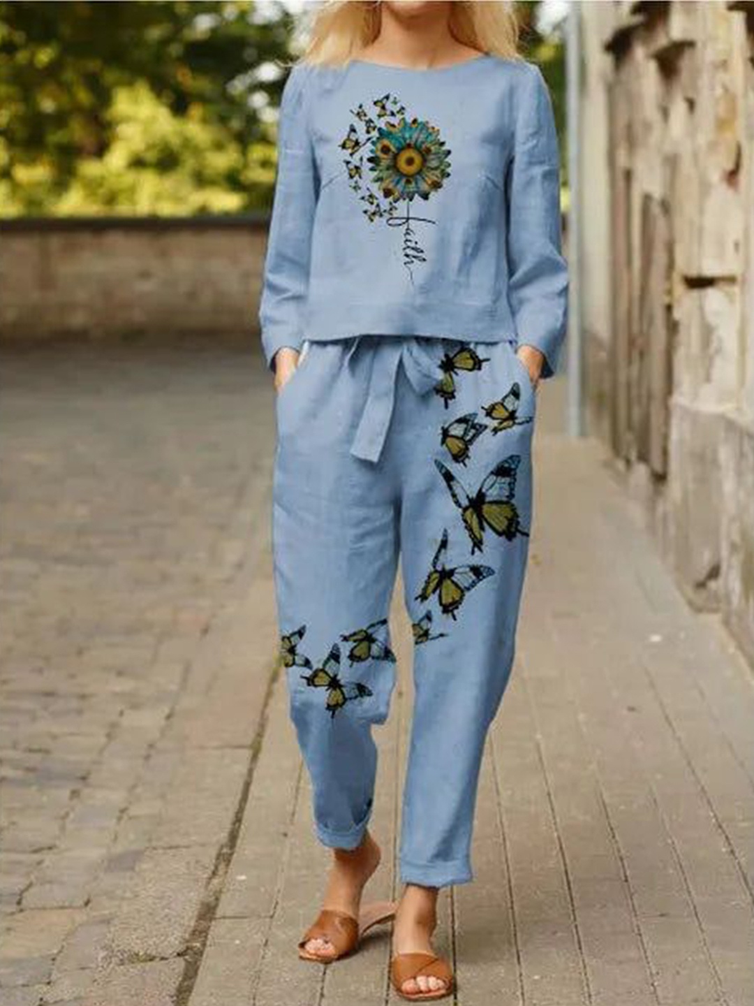 

Sidhidata Butterfly Printed Round Neck Top & Trouser Co-Ord Set, Blue