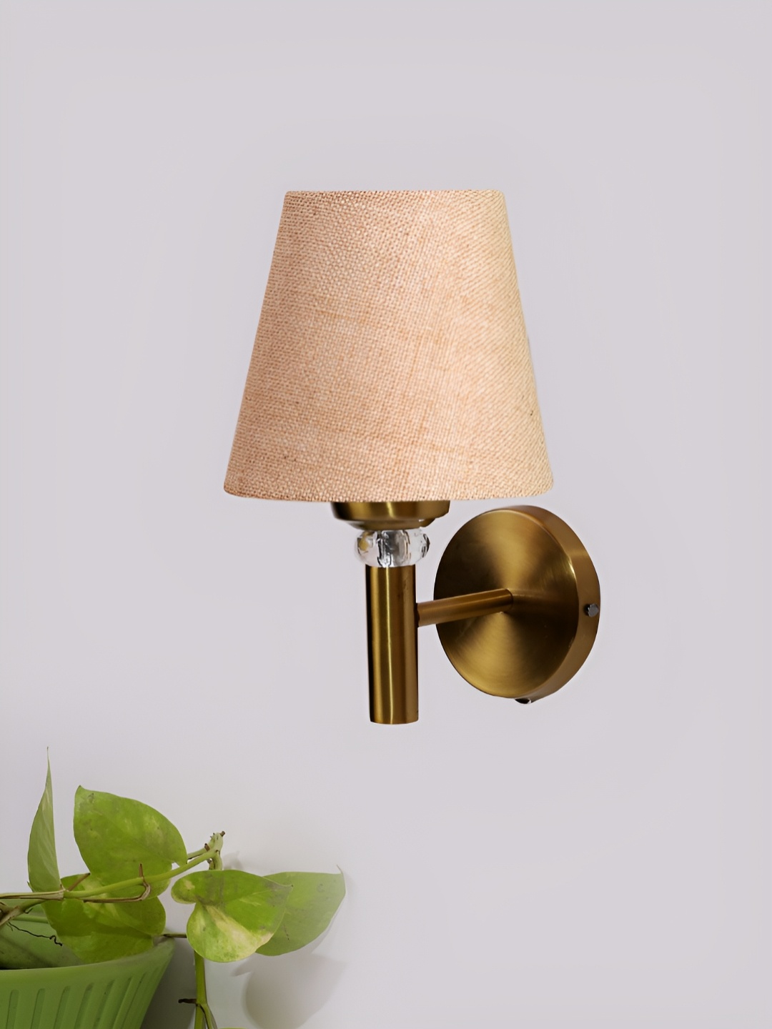 

Devansh Beige & Yellow Metal Traditional Wall Lamp