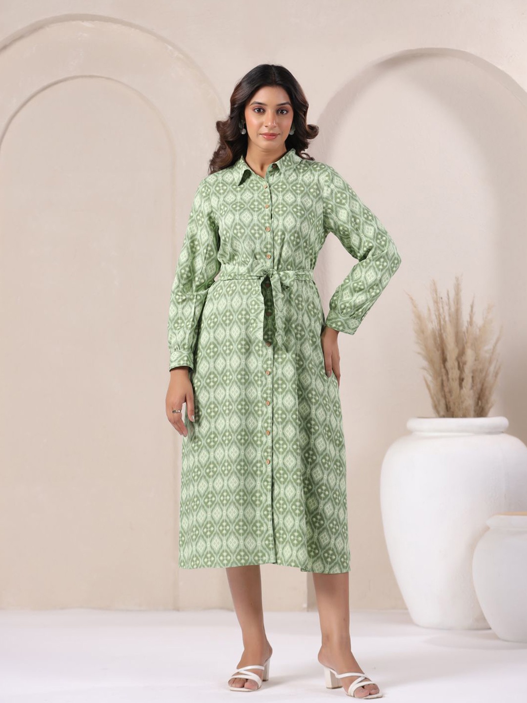 

Zenava by Myntra Print Fit & Flare Maxi Dress, Green