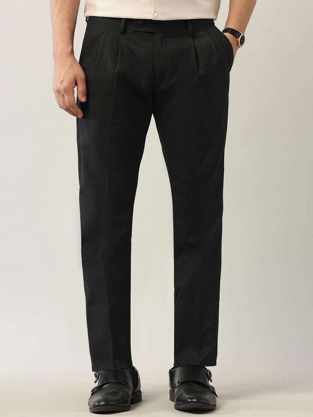 

Arrow Men Classic Pleated Trousers, Black