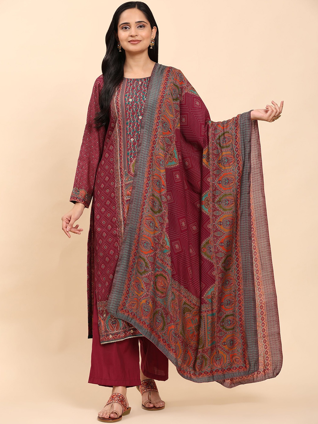 

Mamicha Women Floral Embroidered Regular Pure Cotton Kurta with Palazzos & With Dupatta, Maroon