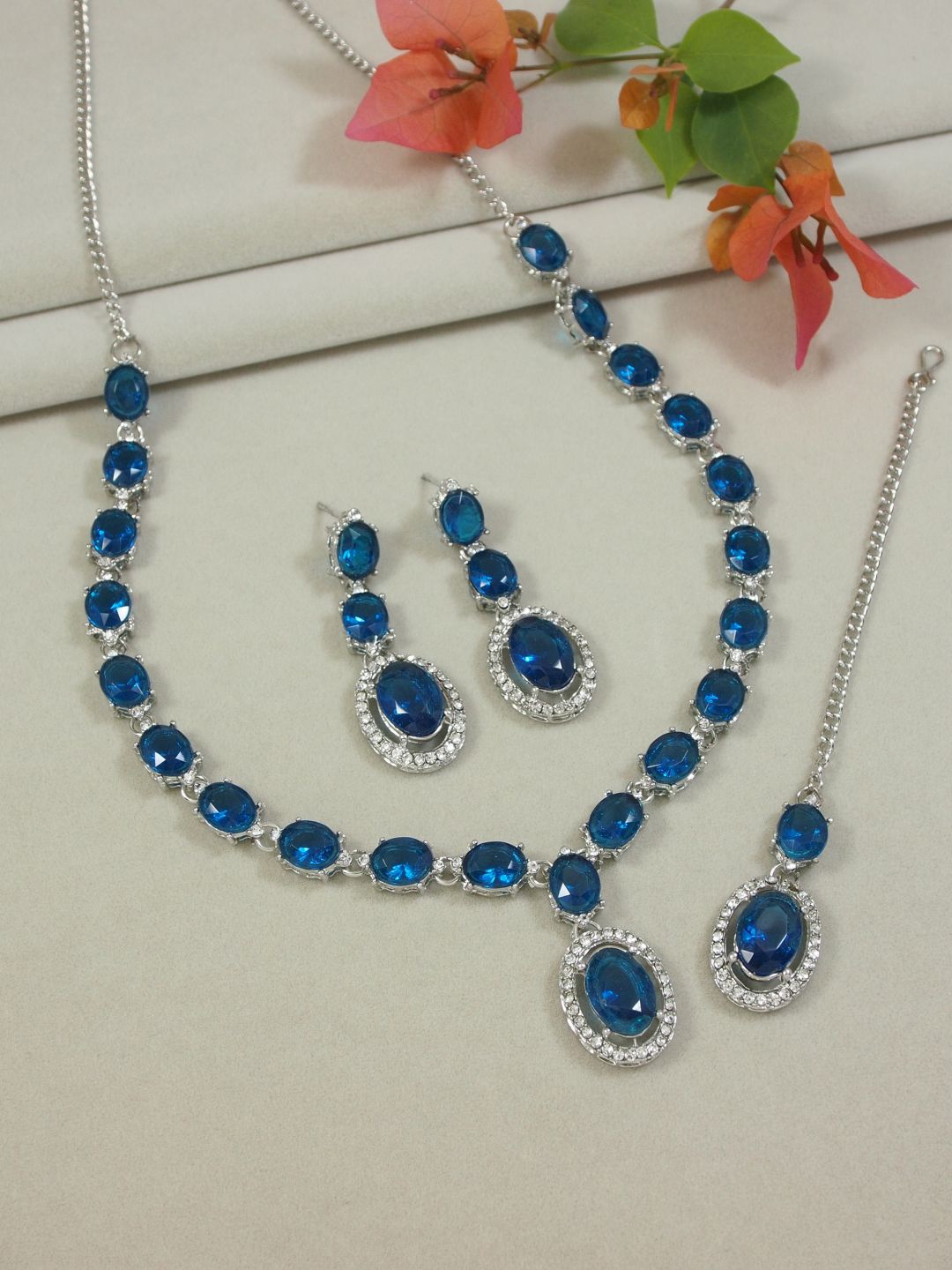 

I Jewels Silver Plated Oval Shaped Stone Studded Jewellery Set
