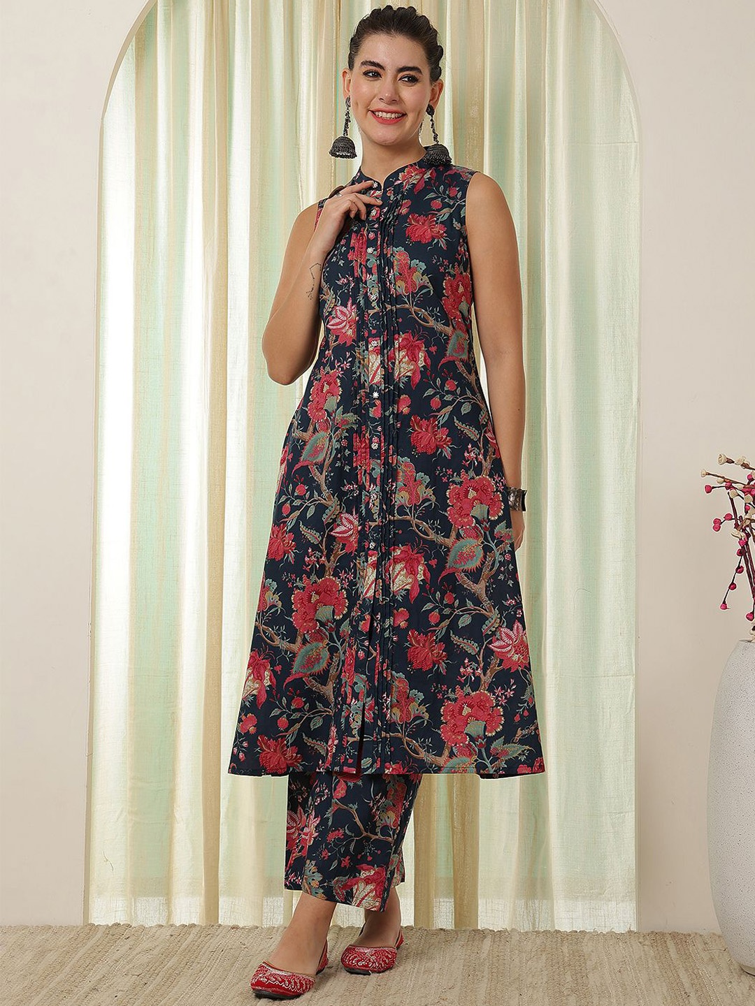 

GULMOHAR JAIPUR Women Floral Printed Regular Pure Cotton Kurta with Palazzos, Blue