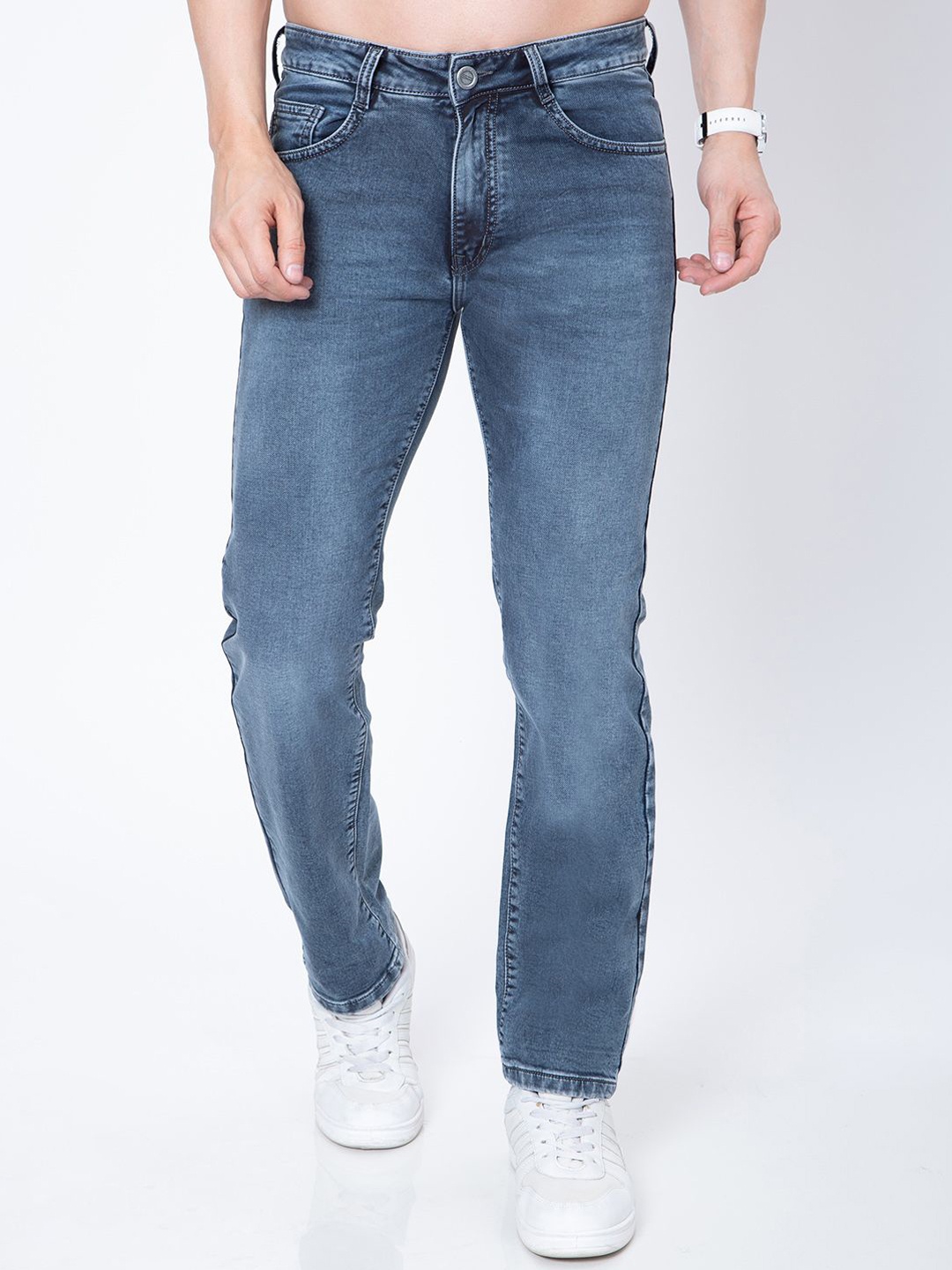 

Sparky Men Straight Fit Light Fade Jeans, Blue