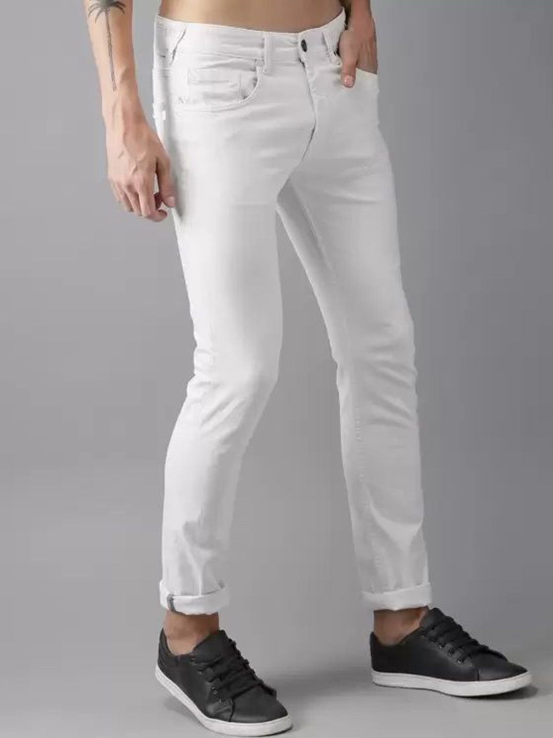 

COMFITS Men Classic Tapered Fit Slash Knee Jeans, White