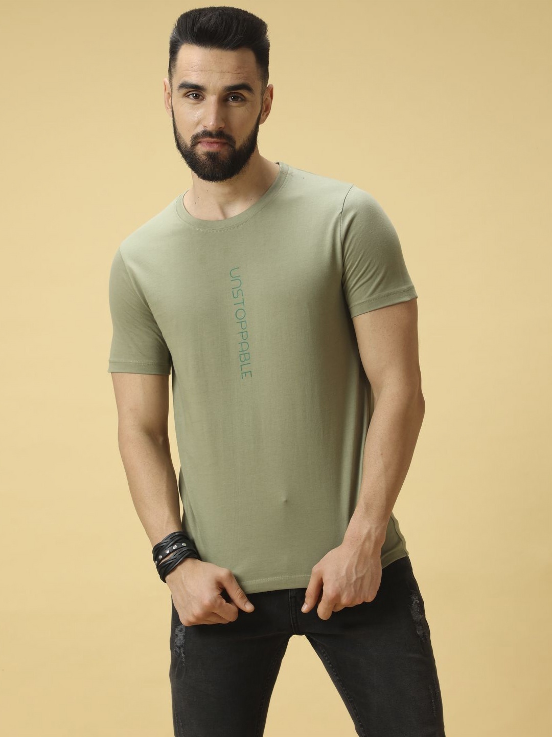 

Estilocus Men Typography Raw Edge T-shirt, Green