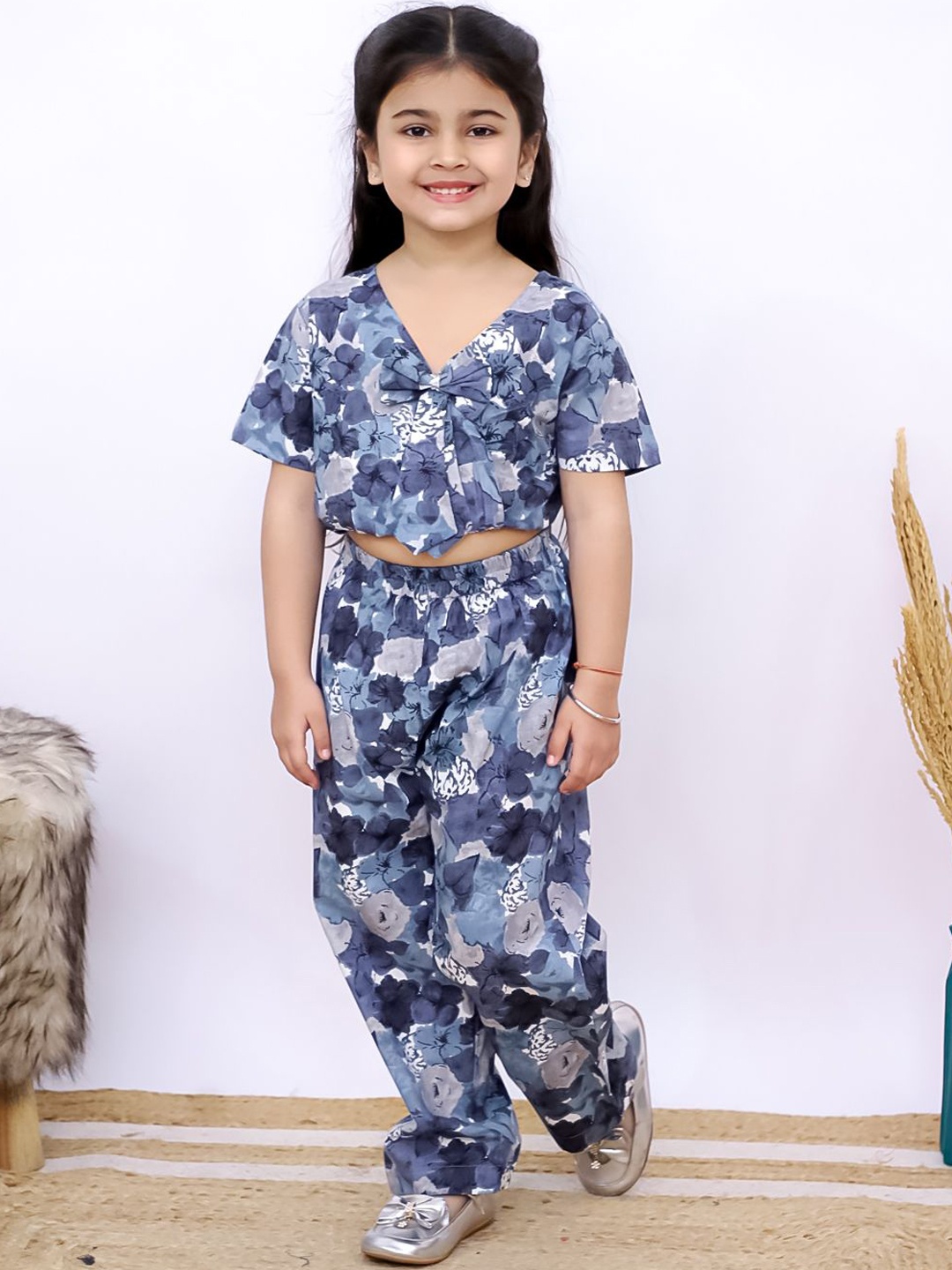 

UNBIND Girls Floral Printed Pure Cotton Top & Trouser Clothing Set, Grey