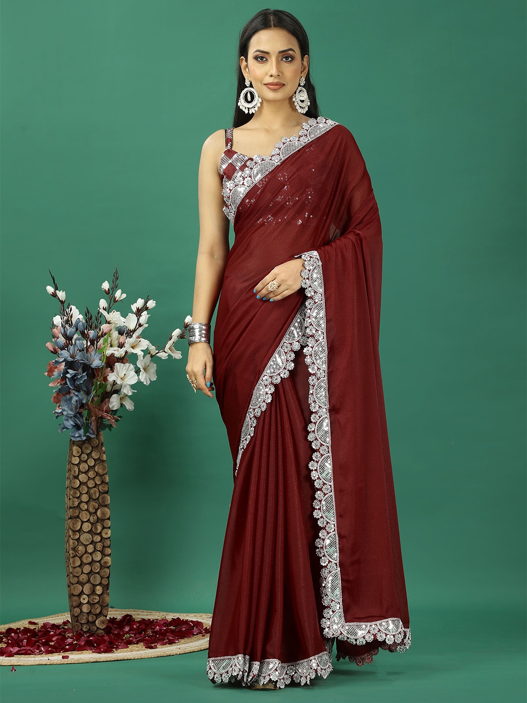 

HERE&NOW Embroidered Satin Banarasi Saree, Red
