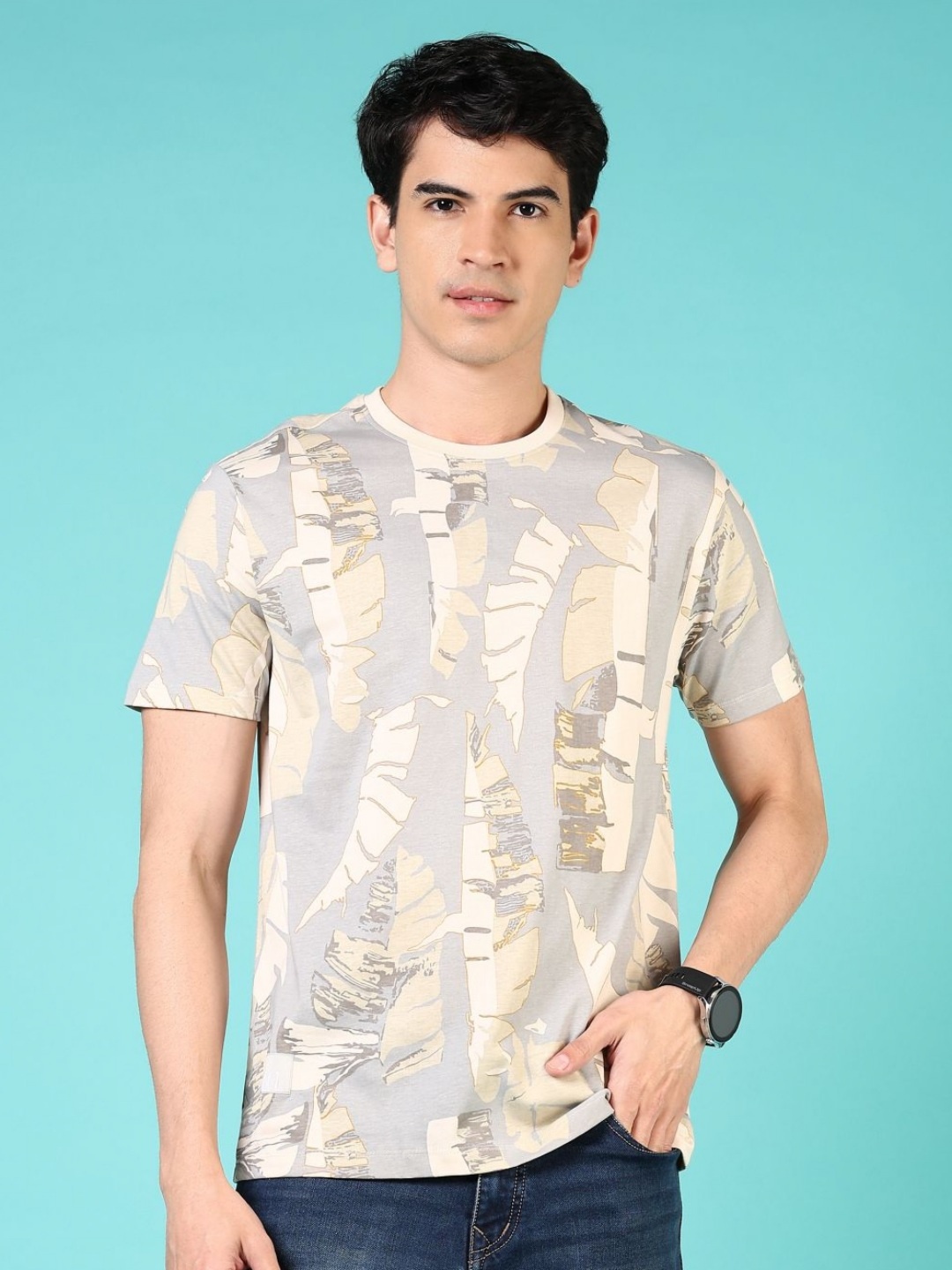 

V-Mart Men Typography Printed Pockets T-shirt, Grey