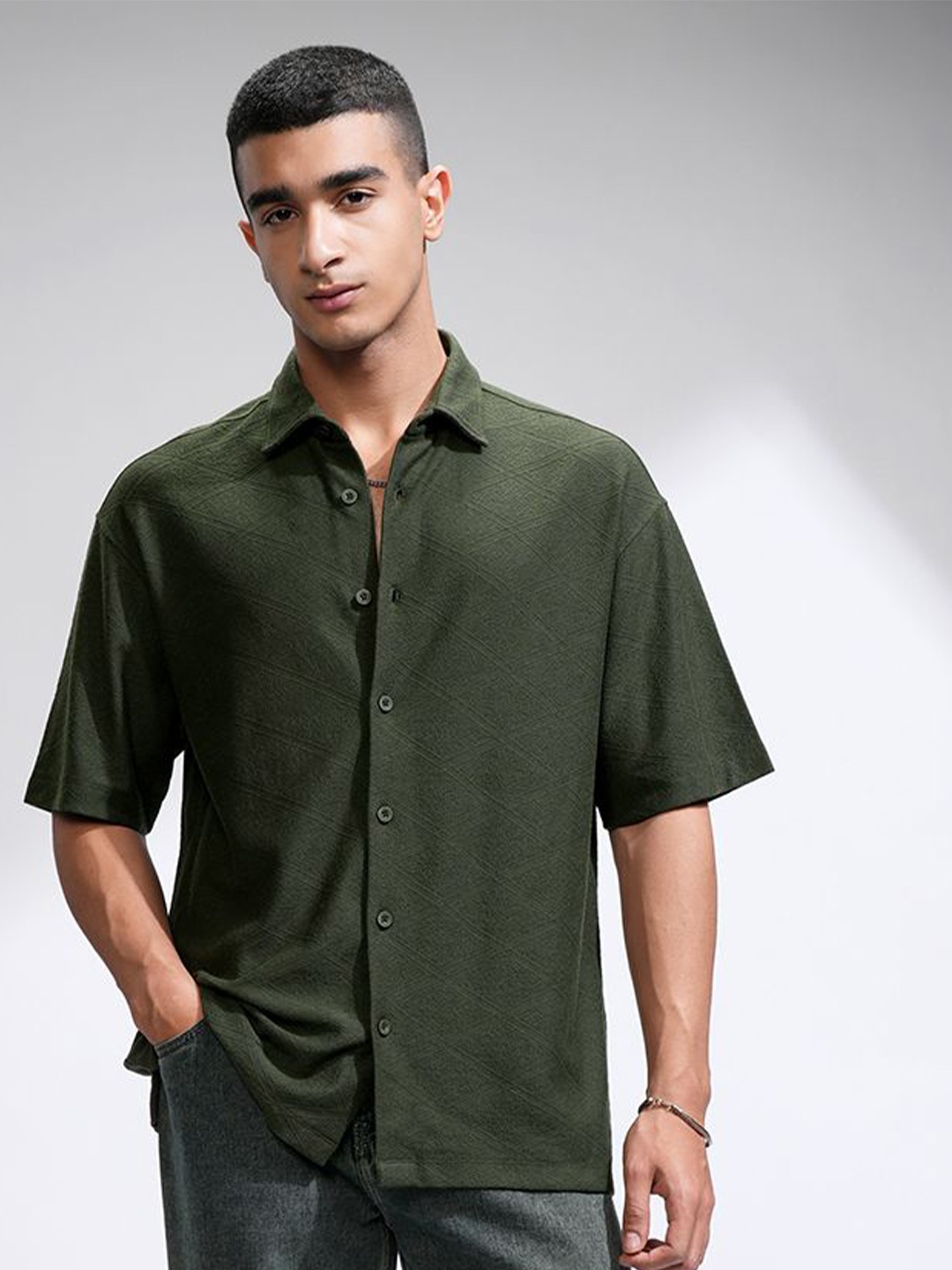 

LOCOMOTIVE Men Comfort Opaque Casual Shirt, Olive