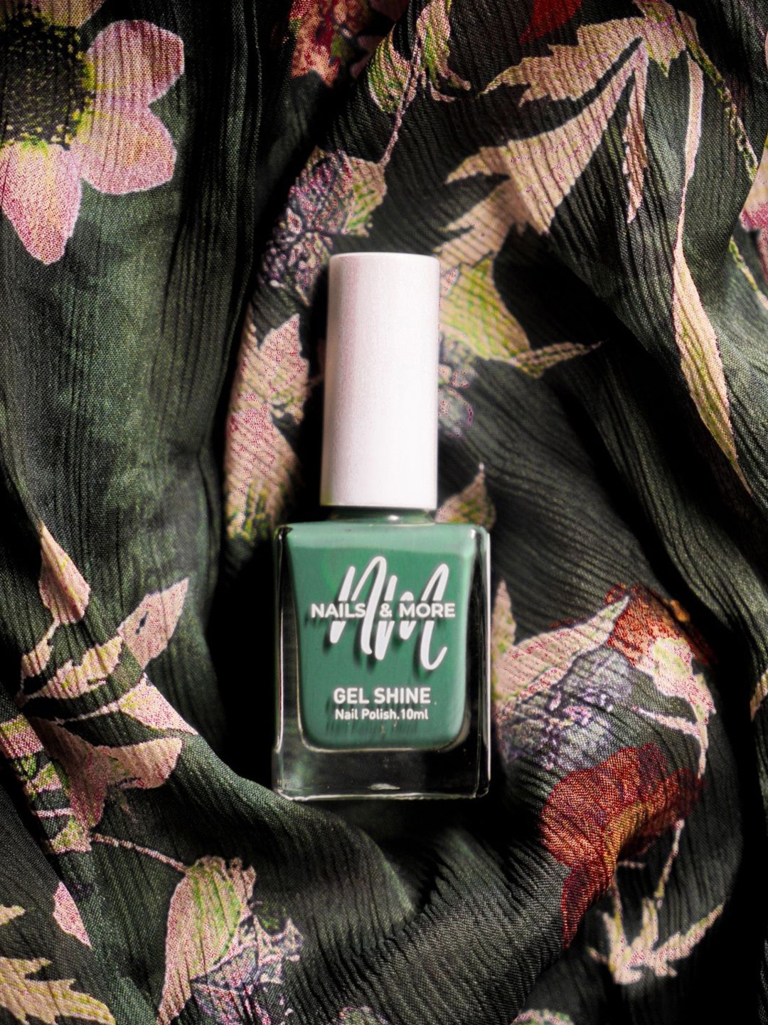 

nails & more Gel Shine Argan Oil Glossy Long-Wearing Nail Polish - 10ml Dark Green 34