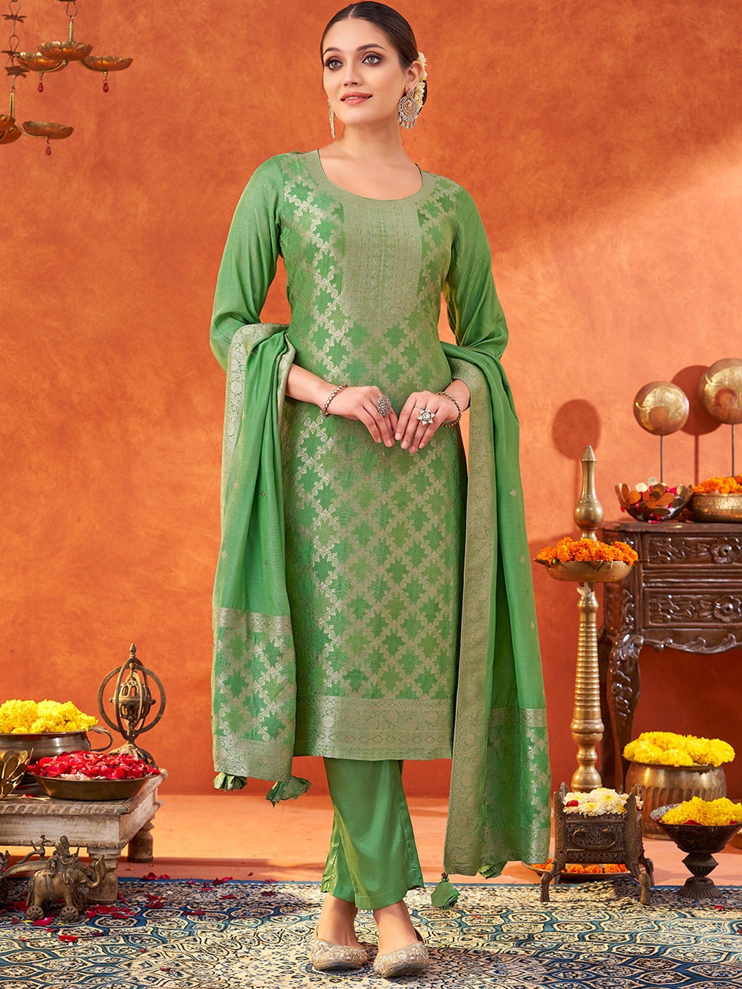 

Fourleaf Women Regular Pure Silk Kurta with Trousers & With Dupatta, Sea green