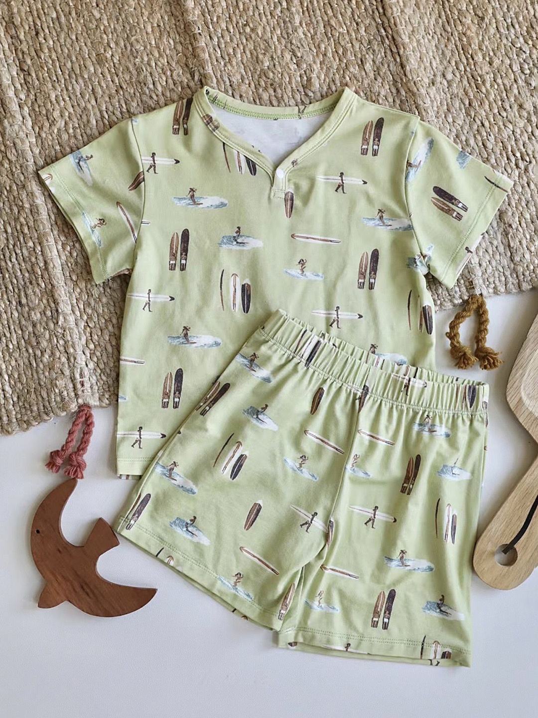 

LULU & SKY Kids Printed T-shirt With Shorts, Green