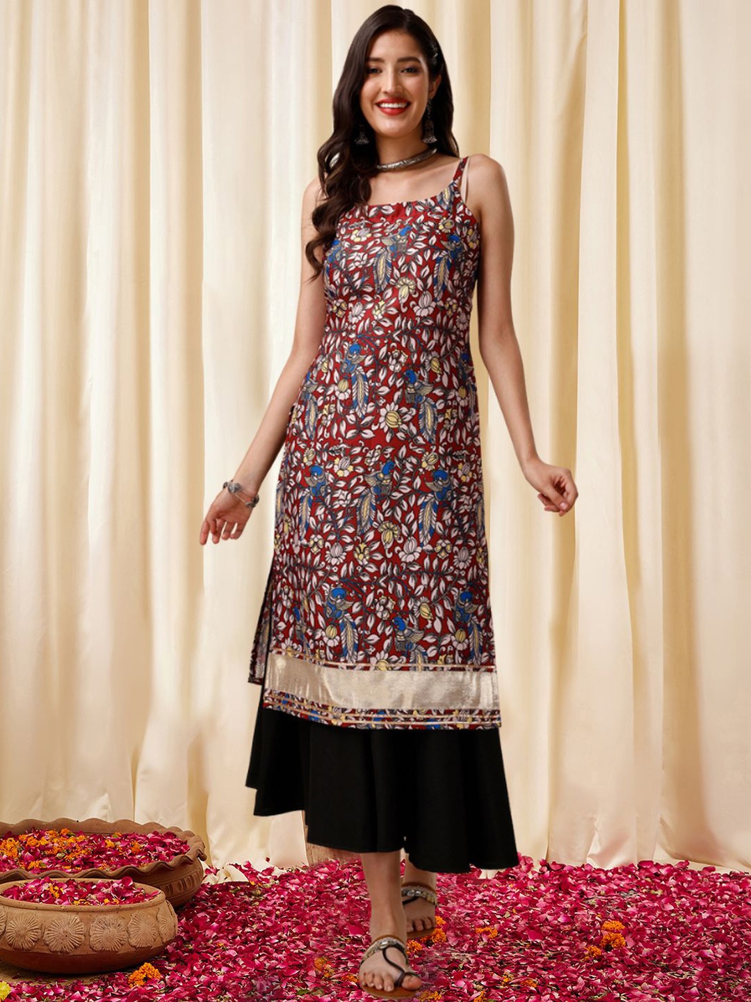 

MASSTANI BY INDDUS Women Floral Printed Gotta Patti Floral Kurta, Maroon