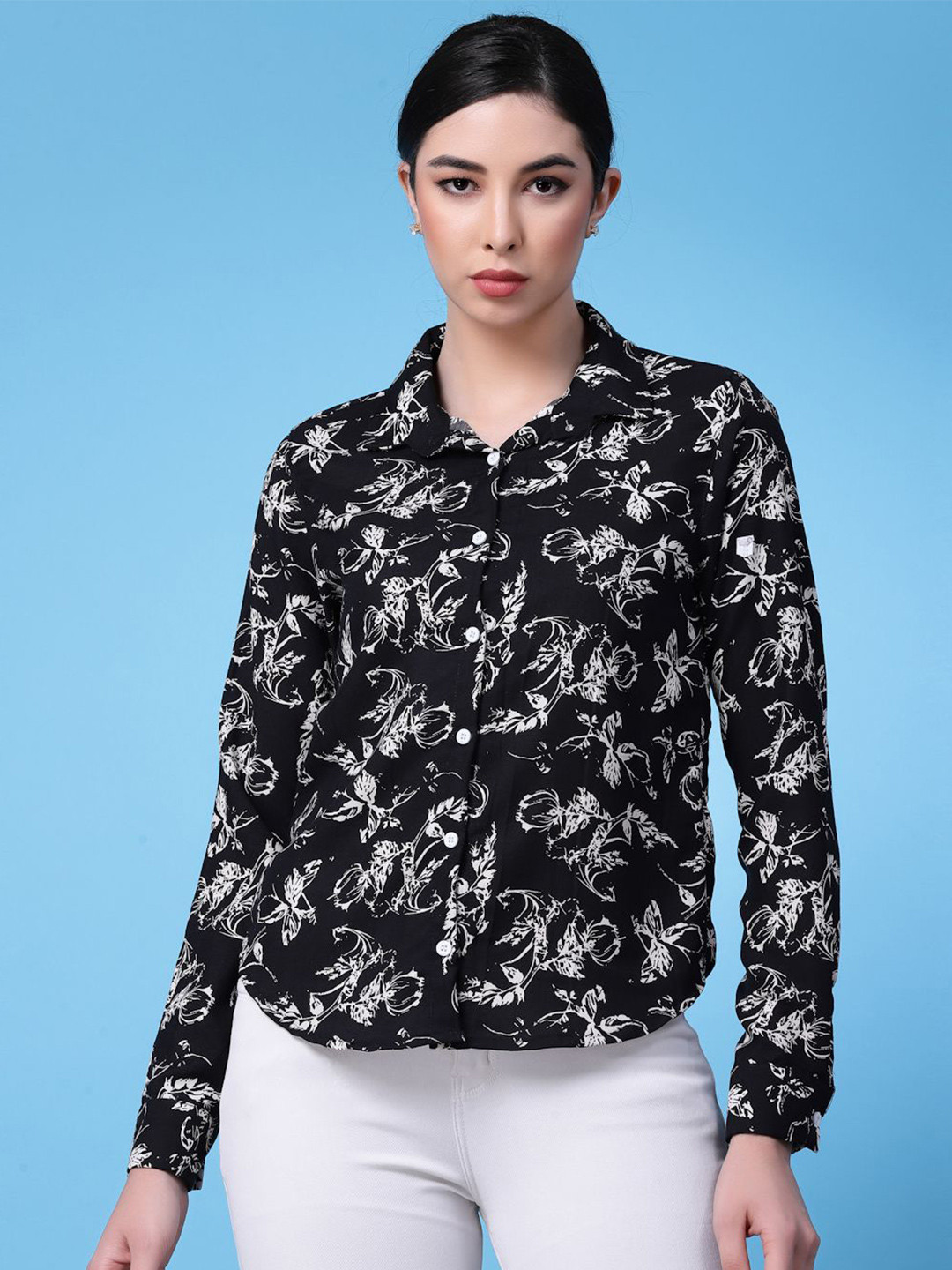 

Chemistry Women Floral Opaque Printed Party Shirt, Black