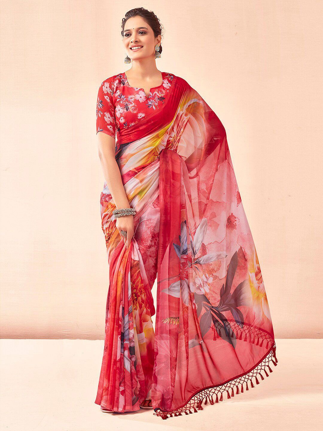 

DIVASTRI Floral Pure Georgette Saree, Red