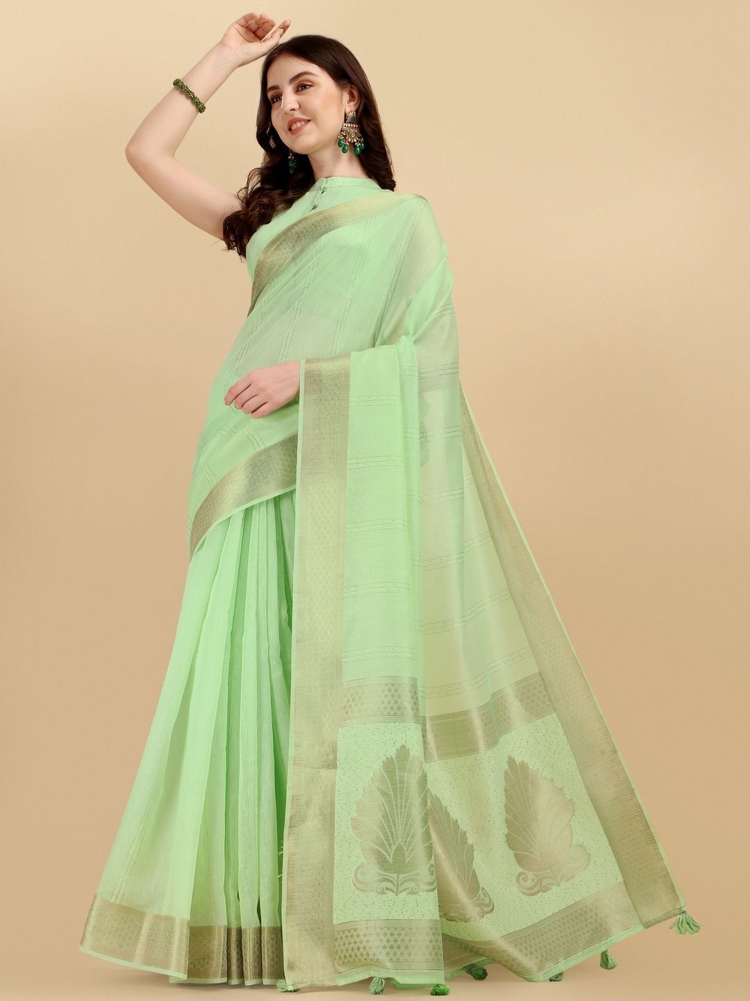 

Suha Woven Design Zari Saree, Green