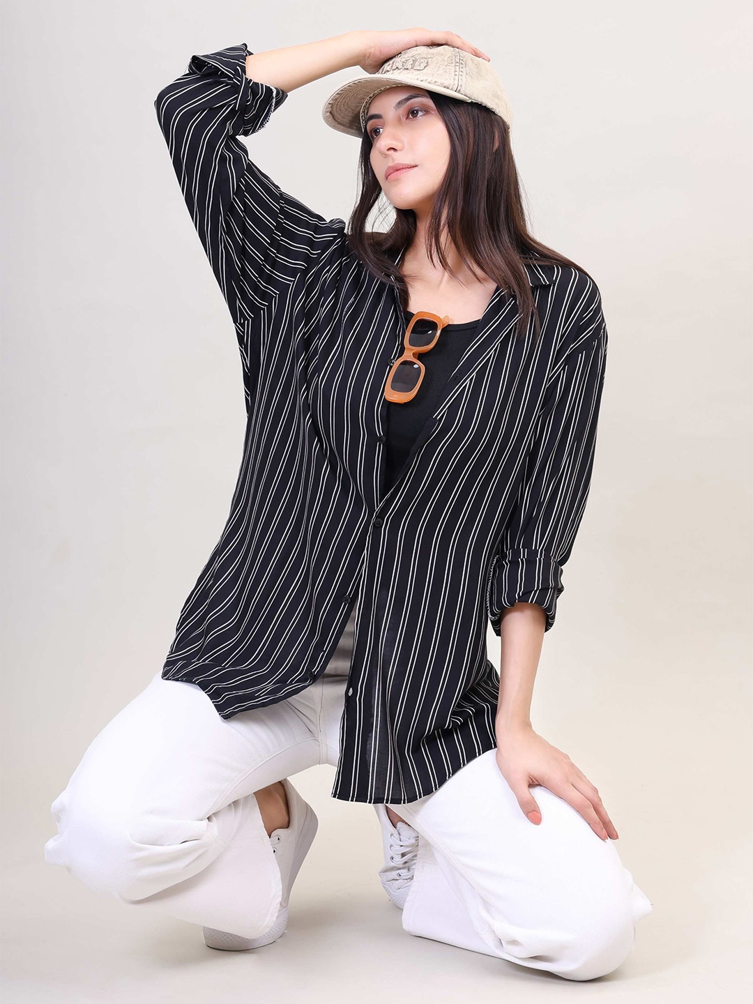 

FARZIDARZI Women Standard Opaque Striped Casual Shirt, Black