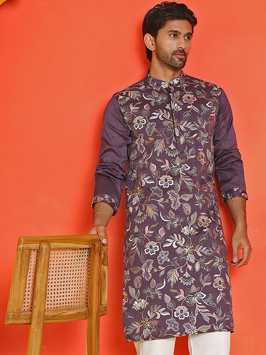 

Jompers Men Floral Embroidered Thread Work Floral Kurta, Purple