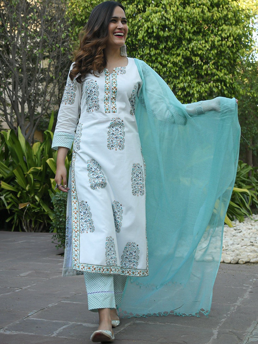 

Moda Rapido Women Ethnic Motifs Printed Regular Kurta with Pyjamas & With Dupatta, Sea green