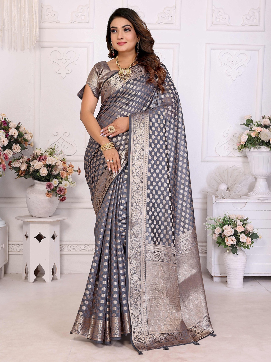 

HEER FASHION Woven Design Zari Organza Banarasi Saree, Grey