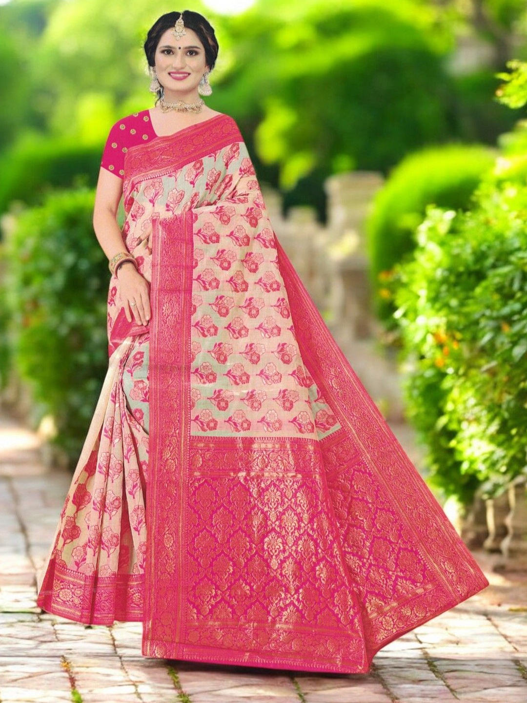 

SHOPPKEE Ethnic Motifs Zari Silk Blend Kasavu Saree, Pink