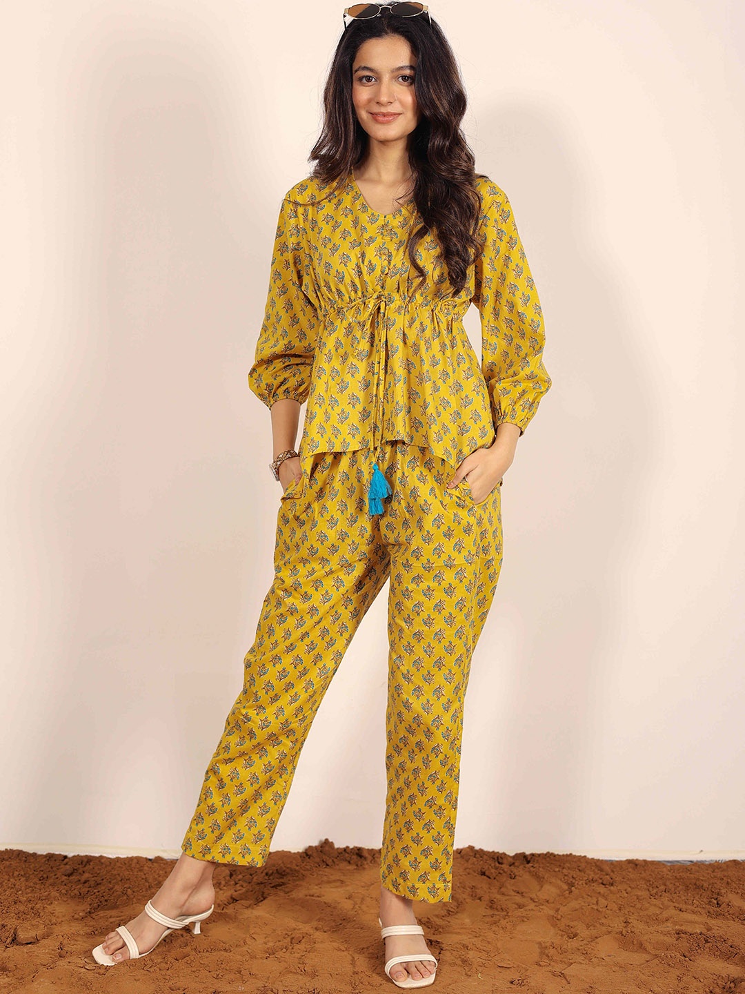 

KAORI BY SHREYA AGARWAL Floral Printed Cotton Tunic With Trousers Co-Ords, Yellow