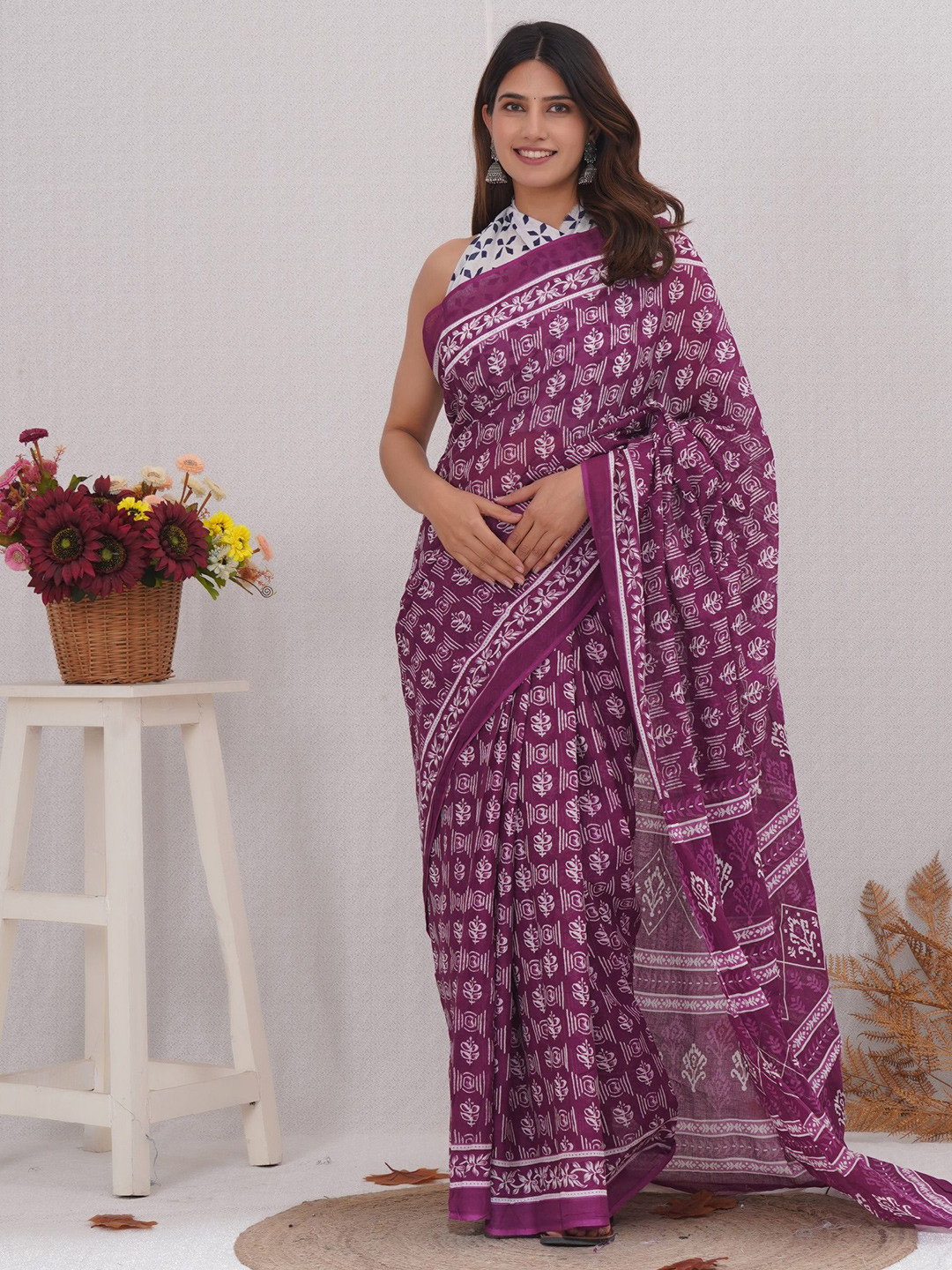 

Vanedik Floral Pure Cotton Block Print Saree, Purple