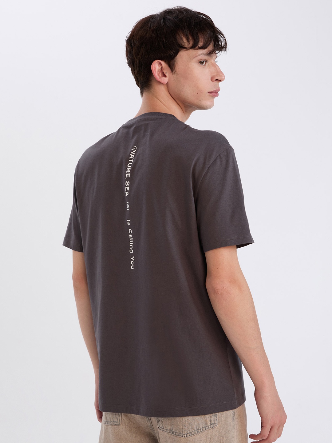

DeFacto Men Pockets T-shirt, Na