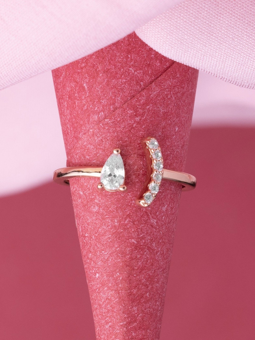 

LIORA 925 Silver Jewellery Sterling Silver Rosegold Plated Solitaire Adjustable Ring, Rose gold