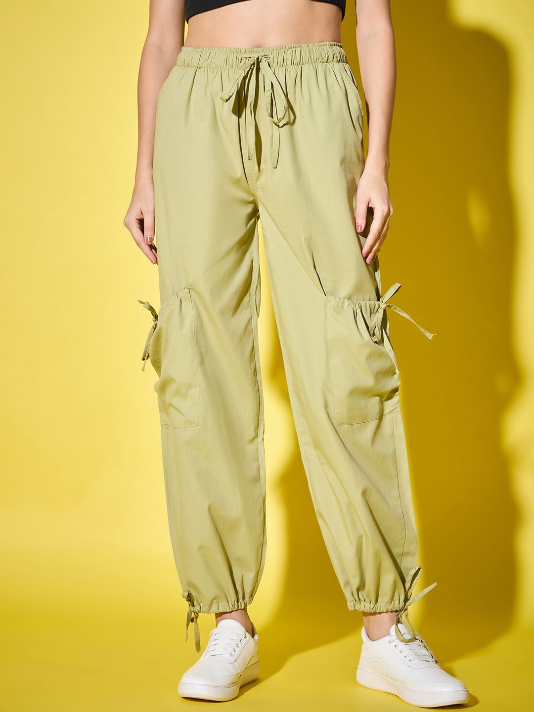 

DIMPY GARMENTS Women Relaxed High-Rise Cargos Trousers, Green