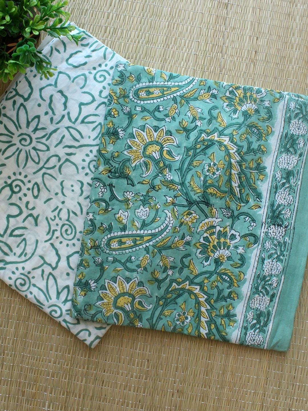 

Weaves of Tradition Printed Pure Cotton Unstitched Dress Material, Sea green
