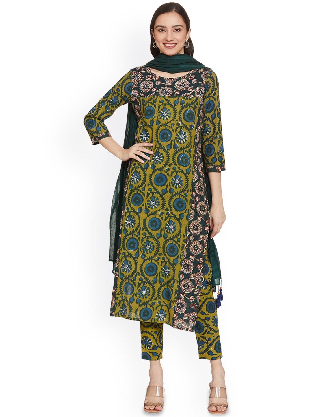 

DIVASTRI Women Floral Printed Regular Pure Cotton Kurta with Trousers & With Dupatta, Green