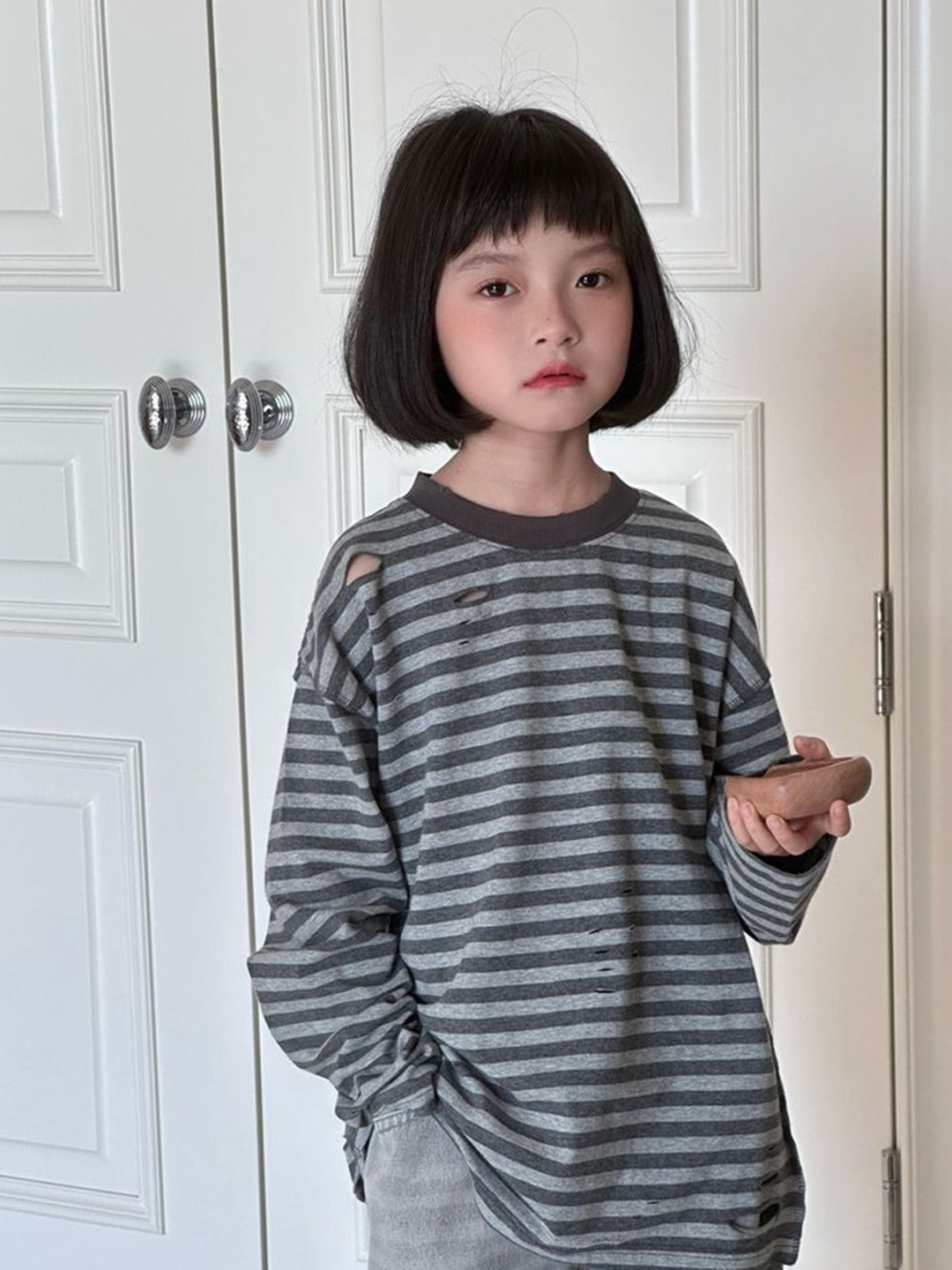 

LULU & SKY Kids Striped T-shirt, Grey