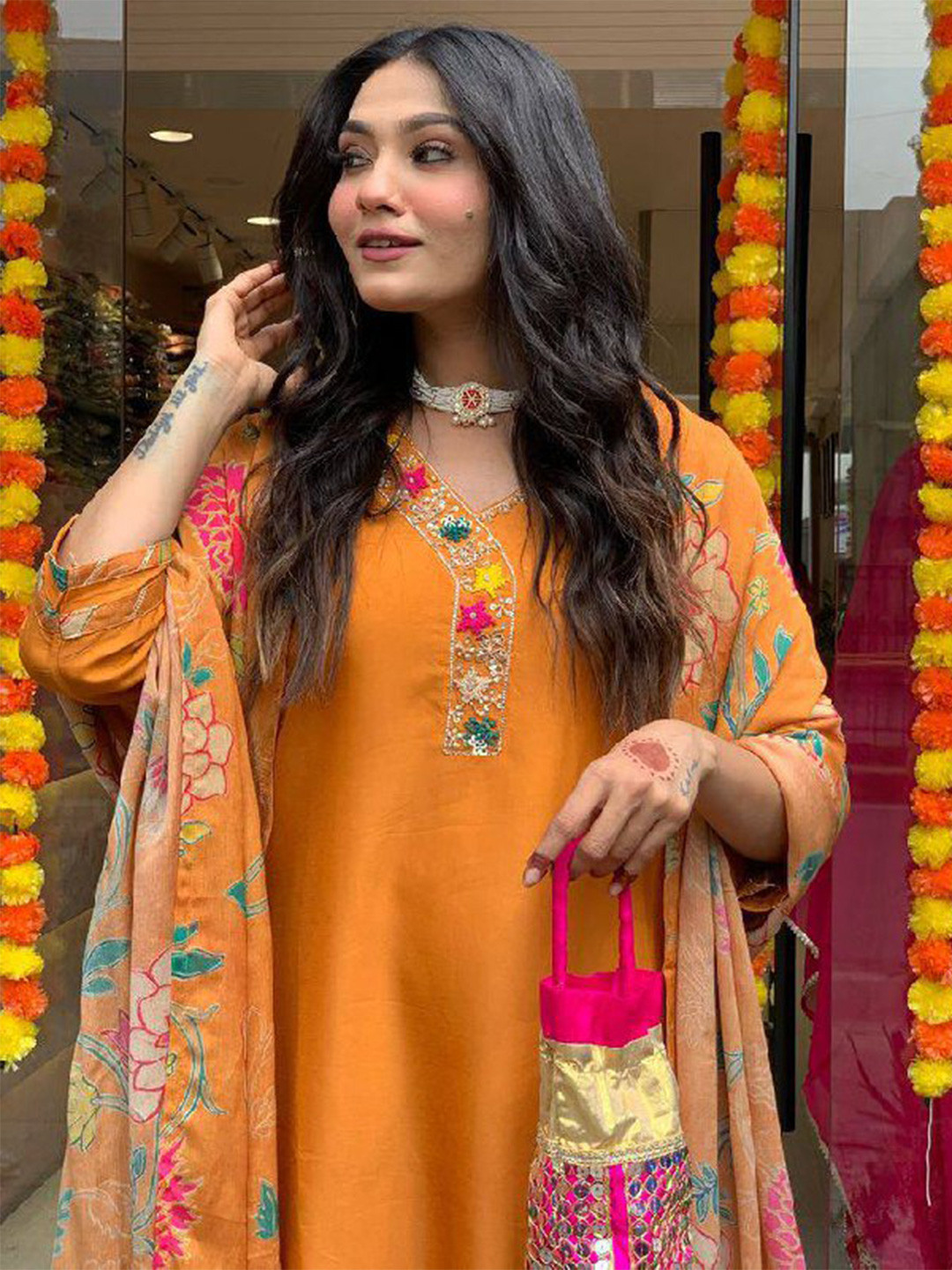 

KOTRONS Women Embroidered Regular Thread Work Kurta with Trousers & With Dupatta, Orange