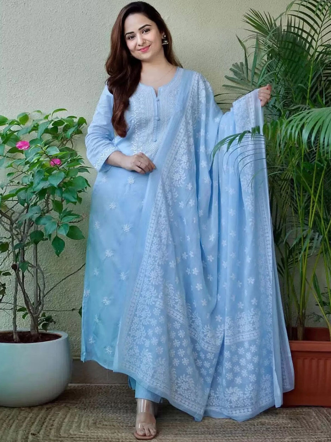 

HERE&NOW Women Floral Printed Regular Kurta with Trousers & With Dupatta, Blue