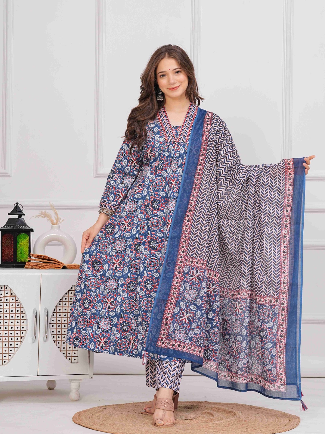 

MissKurti Women Ethnic Motifs Printed Regular Pure Cotton Kurta with Trousers & With Dupatta, Blue