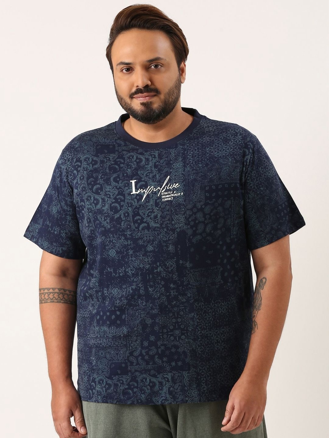 

MARCA Bold Men Plus Size Floral Printed Round Neck Relaxed Fit Cotton T-shirt, Navy blue